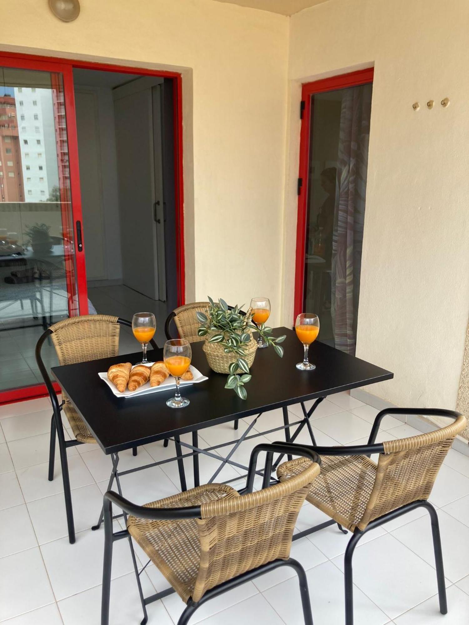 Apartamento Playa Levante ベニドルム エクステリア 写真